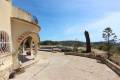 Te renoveren villa met prachtig uitzicht in Benissa