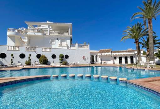 Апартаменты - Продажа - Moraira - La Sabatera