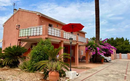 Усадьба / Загородная недвижимость - Продажа - Denia - Santa Paula