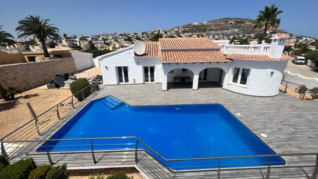 Villa for sale in Cumbre del Sol, Benitachell 