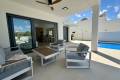 Villa independiente en venta en Benijófar