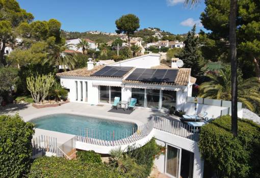 Вилла - Продажа - Benissa - RM-63349