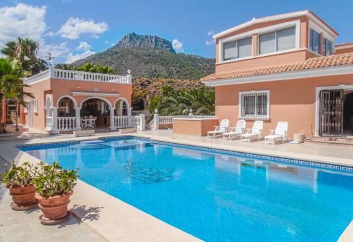 Вилла - Продажа - Calpe - Partida Maryvilla