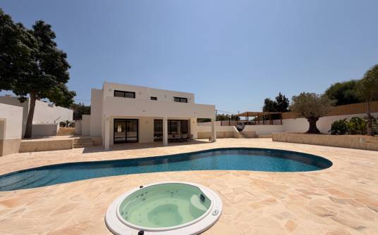 Villa - Sale - Javea - Casco antiguo