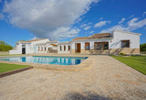 Villa - Sale - Javea - SLV-58198