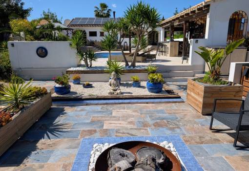 Villa - Sprzedaż - Javea - La Lluca