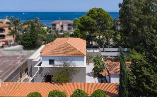 Villa - Uitverkoop - Denia - Las Rotas